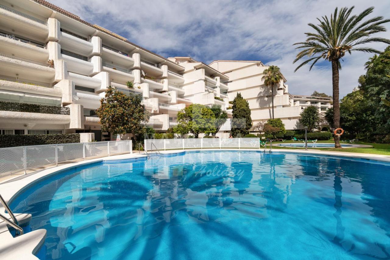 Roy Boston Marbella By Florentia Homes Bagian luar foto